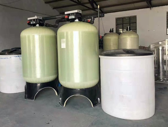 氯碱离子膜烧碱车间一次盐水精制配套纯水设备现场实拍